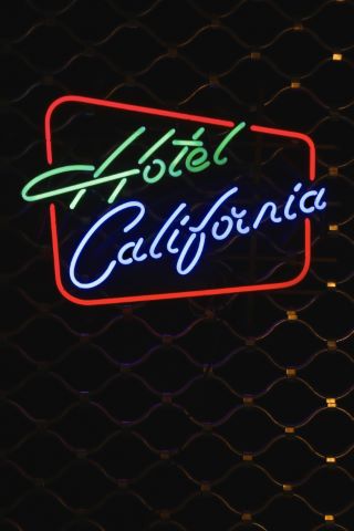 Néon Hotel California