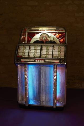 Wurlitzer USA Juke box, modèle 1800