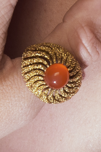 Importante bague boule