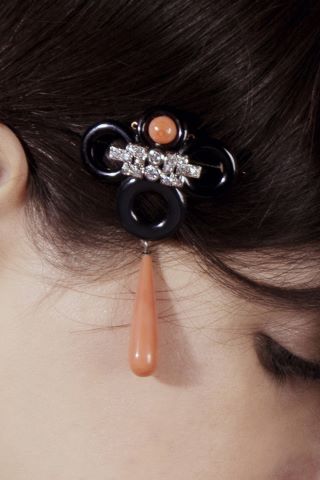 Broche
