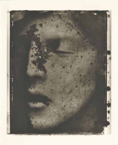 Sarah Moon (née en 1941) La Statue