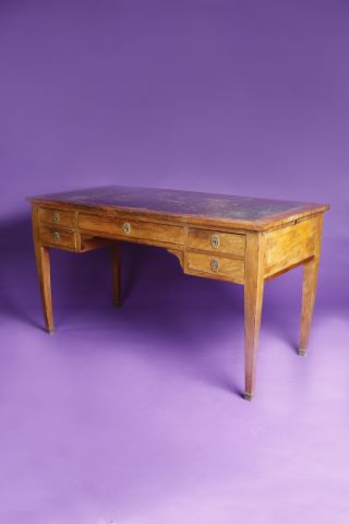 Bureau plat