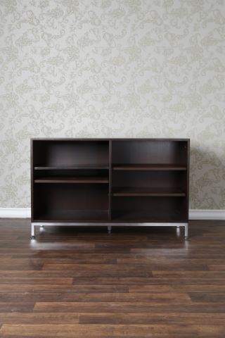 Meuble de rangement ouvert