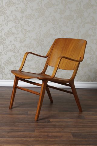 Fauteuil modèle AX 6020