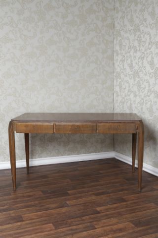 Bureau plat