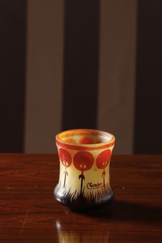 Le Verre Français, Charder Vase