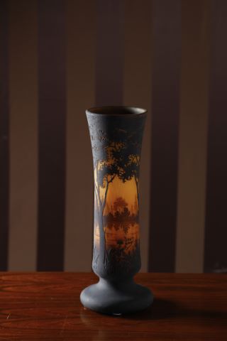 Daum Vase de forme oblongue