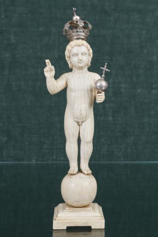 Enfant Jésus Salvator Mundi