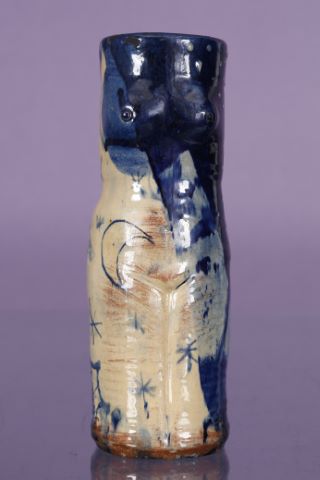 Vase en forme de femme nue