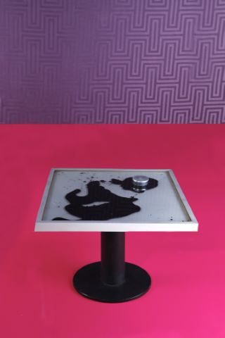Table basse magnétique