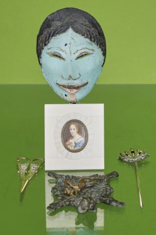 Ensemble d’objets de vitrine