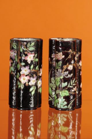 Paire de vases trilobés