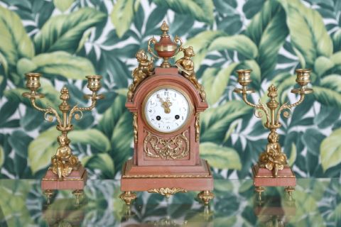 Garniture de cheminée