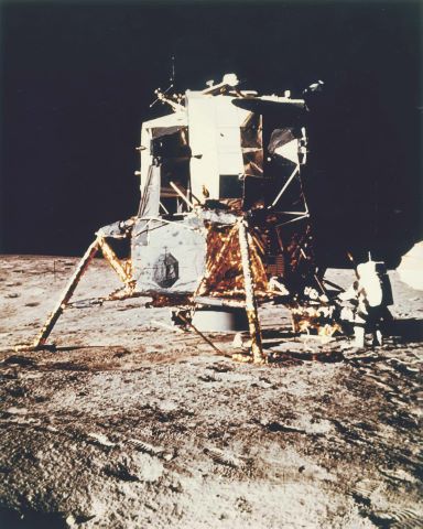 Alan Bean à proximité du module lunaire. Apollo 12
