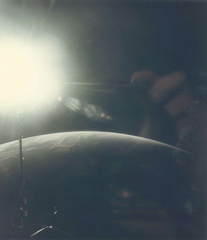 Le Soleil se couche sur l'Australie. Gemini 11