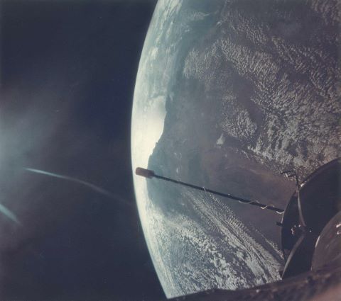 La Terre à 1300 km d'altitude. Gemini 11