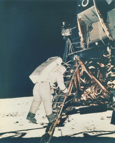 Buzz Aldrin s'apprête à marcher sur la Lune. Apollo 11