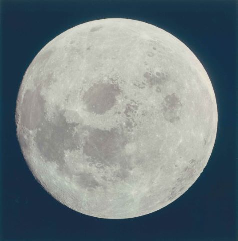 Pleine lune durant le retour vers la Terre. Apollo 11
