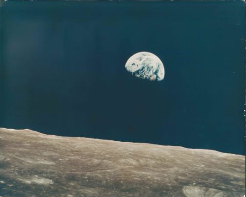 L’une des plus célèbres images de l’histoire de la conquête…