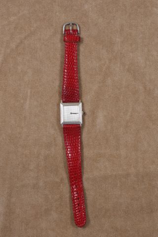 Boucheron Montre de dame modèle Pointe de diamant