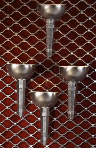 Travail français Suite de quatre appliques