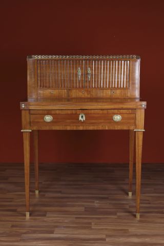 Bureau à gradin