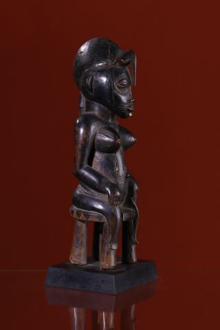 Statuette