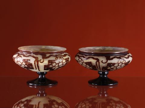Paire de coupes sur piédouche