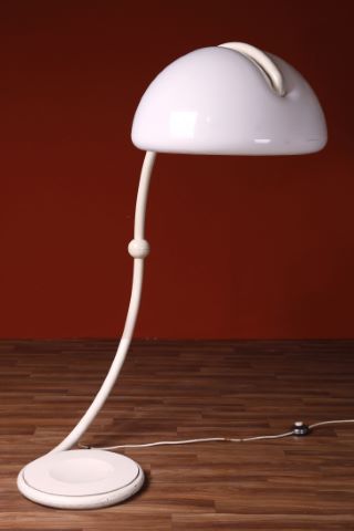 Elio Martinelli (né en 1922) Lampe de sol modèle...