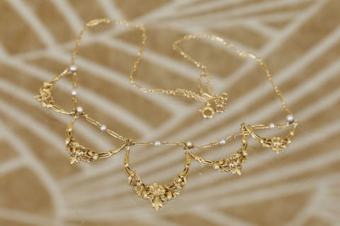 Collier draperie