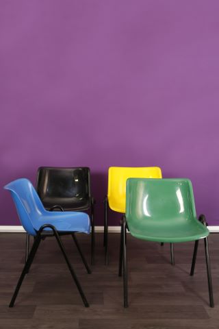 4 chaises empilables