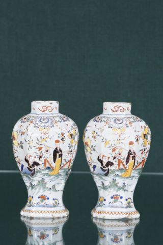 Delft Paire de vases