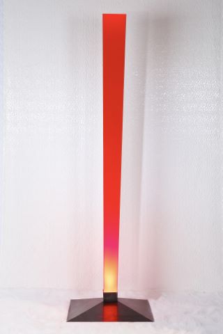 Olivier Garcia (né en 1956) Luminaire Totem...