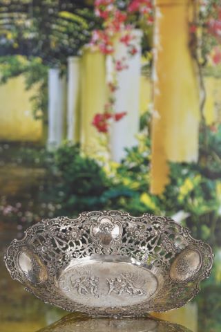 Corbeille ajourée en argent