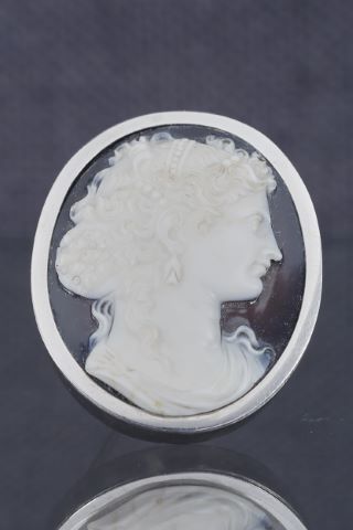 Broche camée