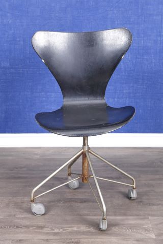 Chaise de bureau pivotante 3107