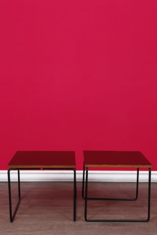 Paire de tables d’appoint dites volantes