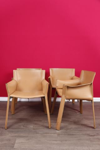 Dans le goût de Mario Bellini 4 fauteuils