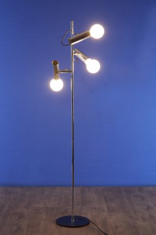 Lampadaire trois feux orientables