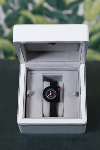 Montre de dame Lip Mach 2000