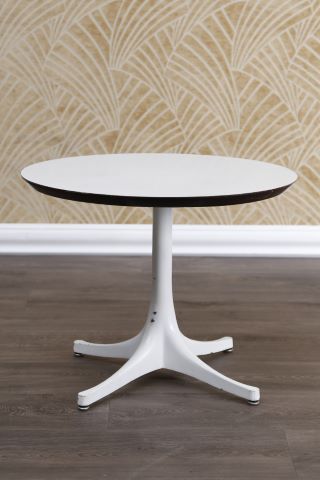 Georges Nelson (1908-1986) Table basse Swag Leg