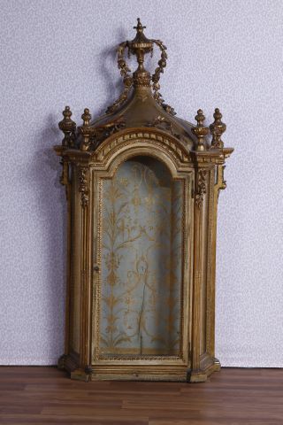 Armoire suspendue dite 