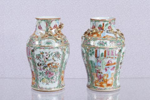 Paire de vases de forme balustre