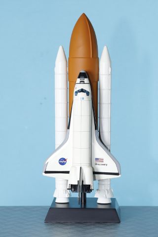 Navette Discovery au 1/100e