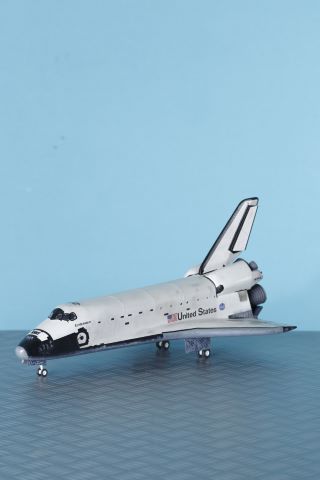 Navette Endeavour au 1/72e