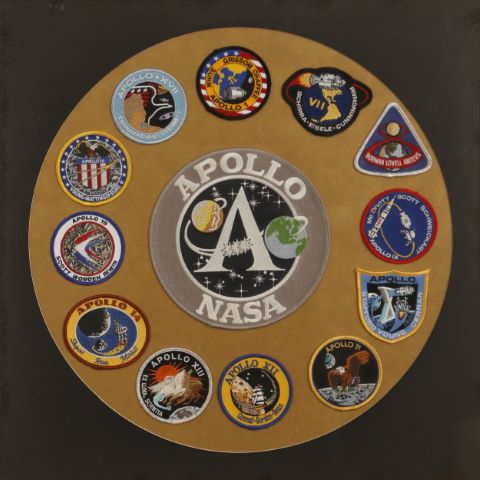 Ensemble de 12 patchs des missions Apollo et d’un grand…