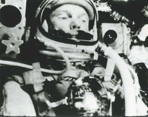 NASA John Glenn photographié par l'appareil...