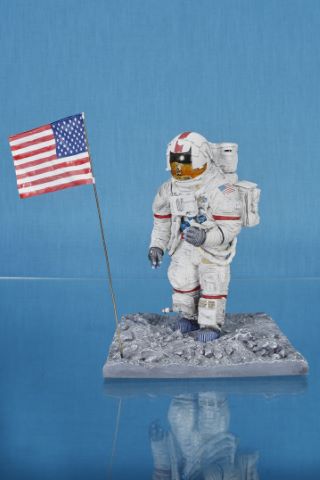Maquette représentant Eugene Cernan, dernier homme à avoir marché sur…