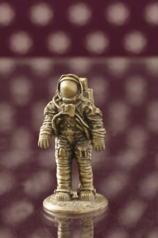 Figurine représentant un astronaute
