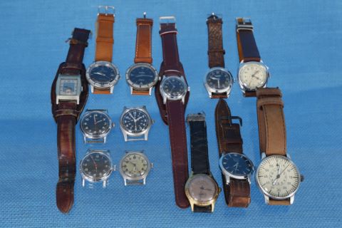 13 montres militaires